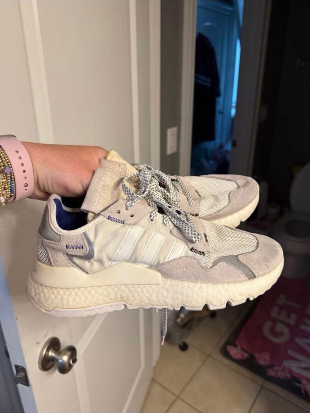 adidas men’s Cream and Light Gray Athletic Sneakers